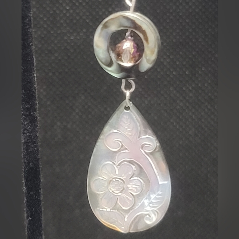 Floral Shell Drop Earrings - Picture 2 of 7